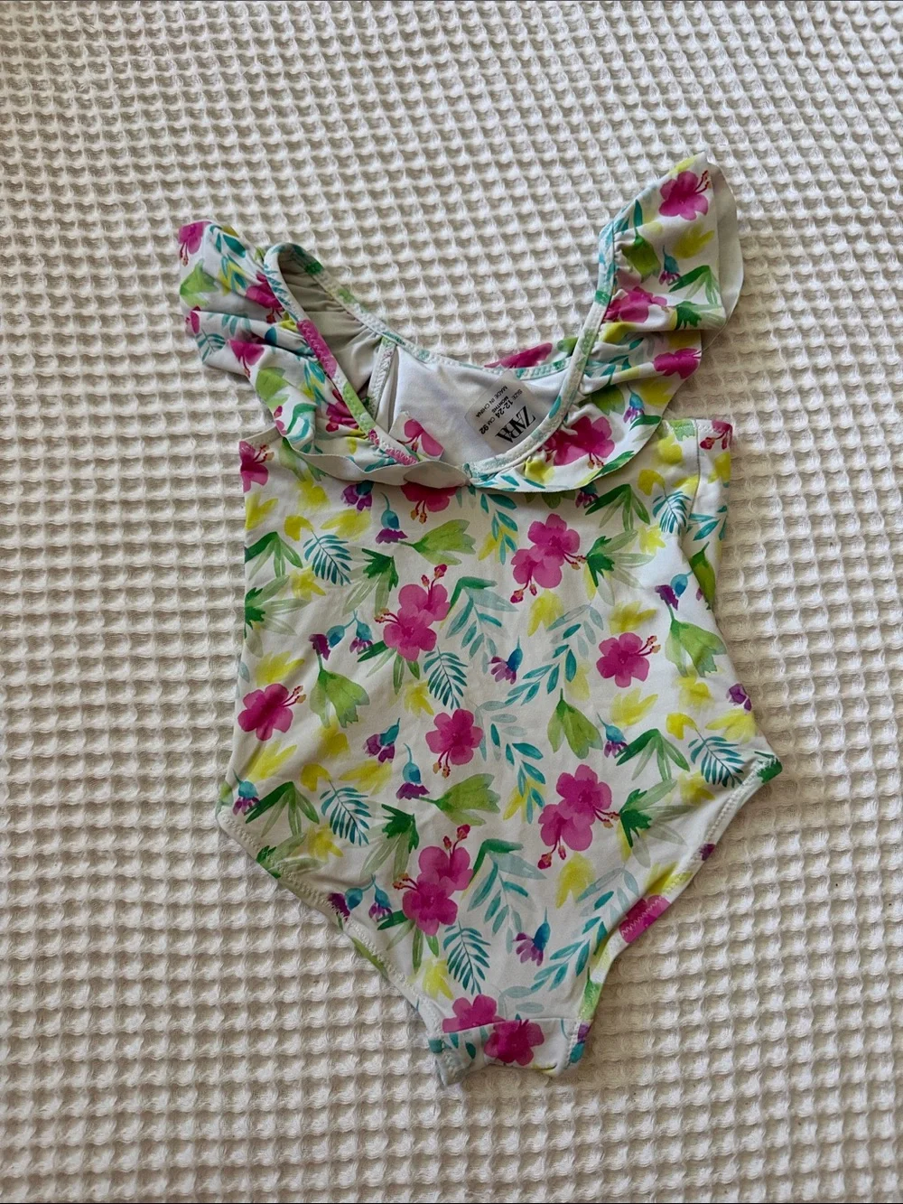 Zara swim